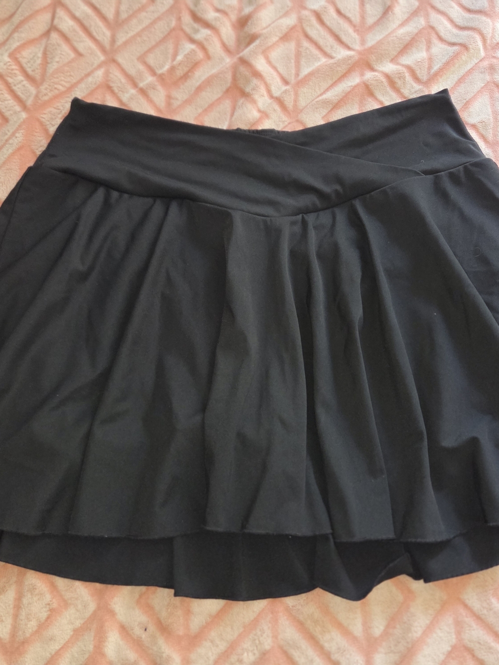 HALARA Black Tennis Skirt with Crossover Waistband And Built In Shorts